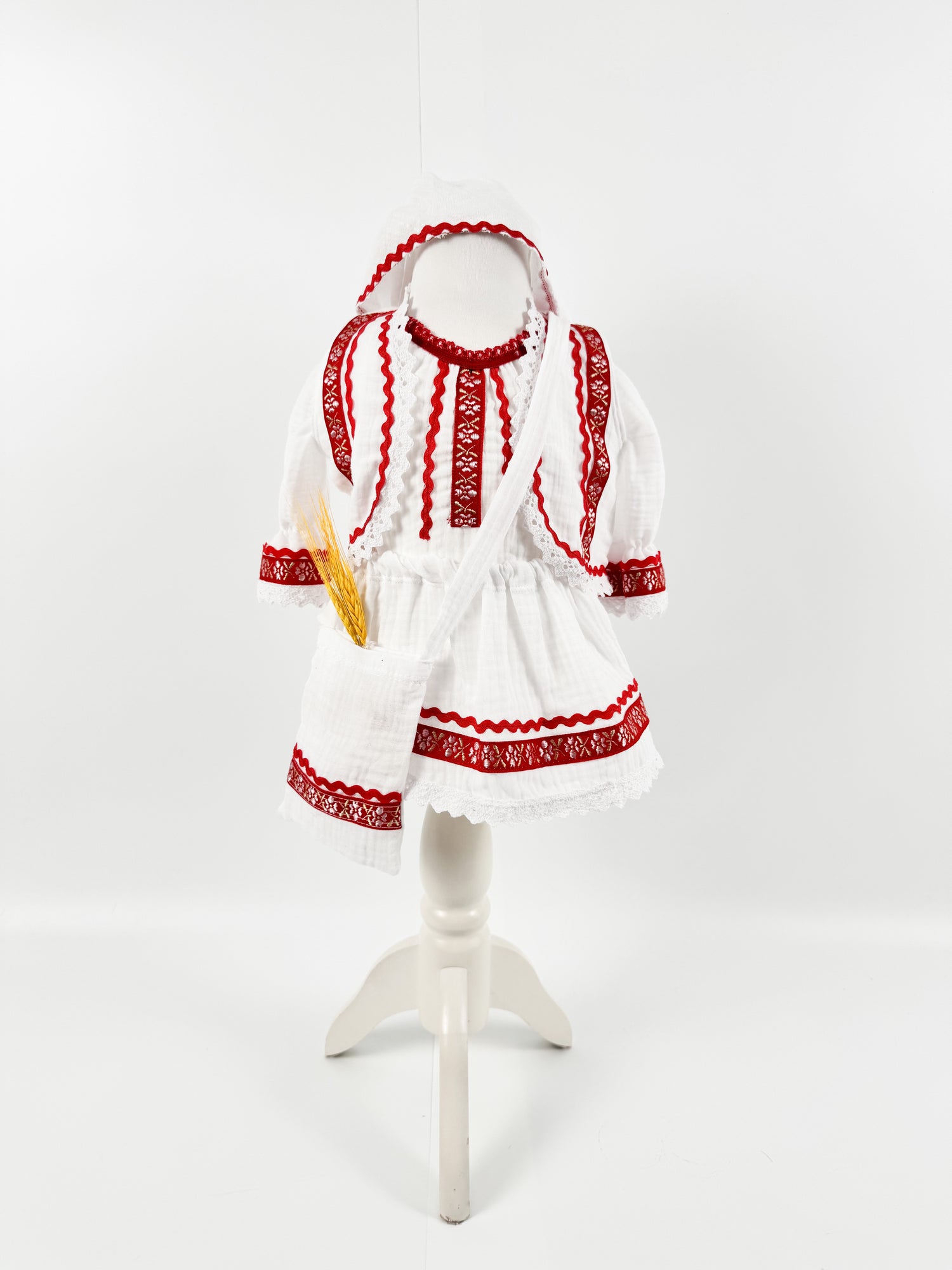 Set hainute traditionale pentru bebelusi - Caramela