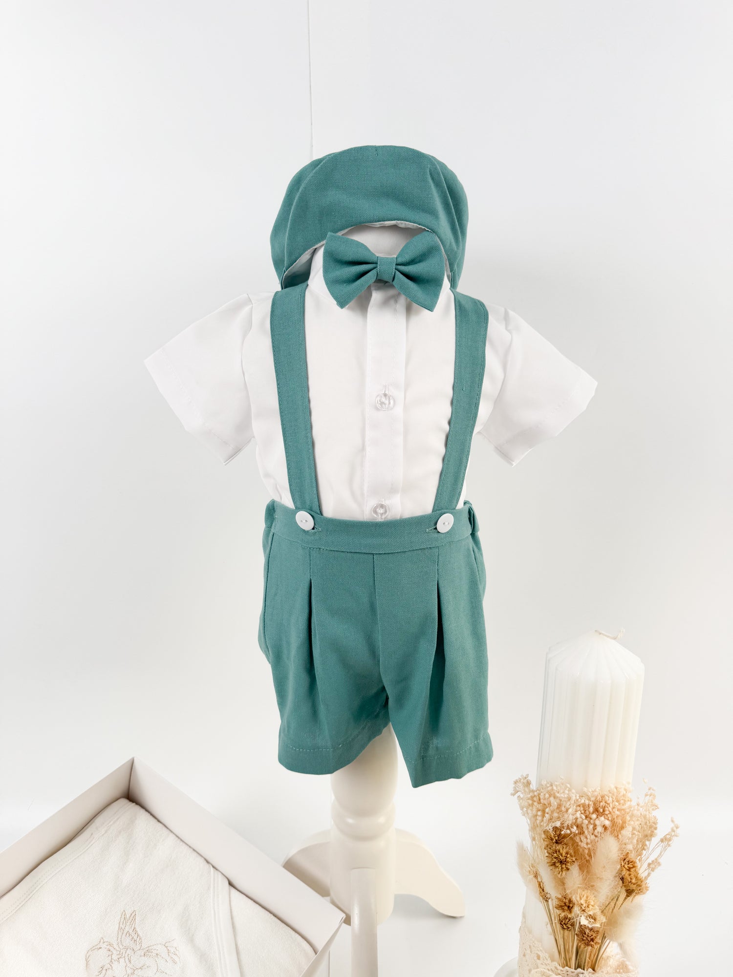 Set botez complet cu trusou personalizat si costum pentru bebelusi - Tomas