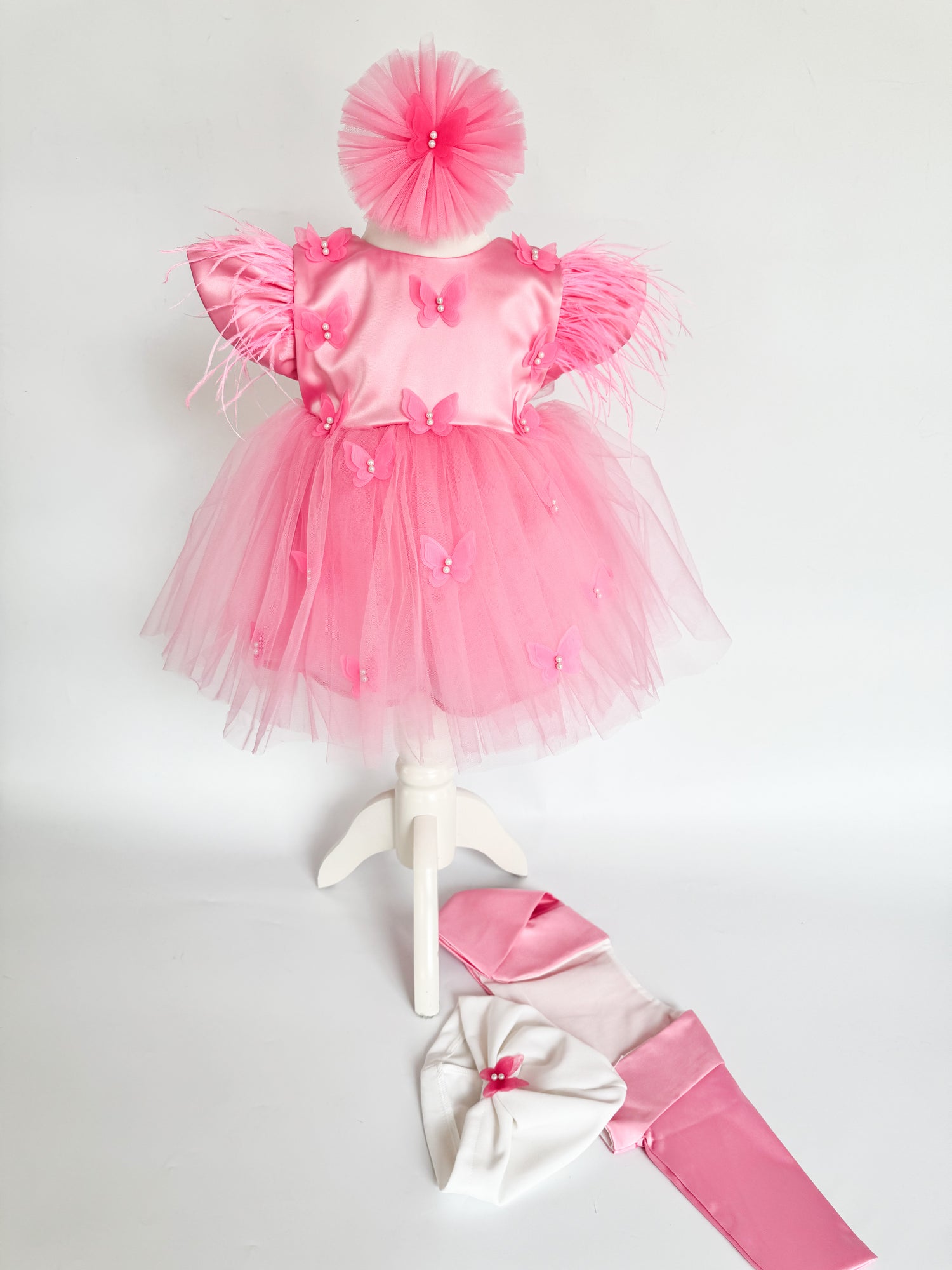 Set Ceremonie Bebelusi: Rochita Vaporoasa, Bolero, Turban si Bentita - Rosabel