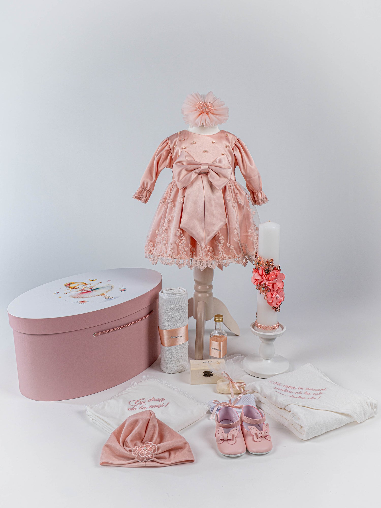 Set Botez Bebelusi cu Rochita Vaporoasa, Balerini si Trusou Personalizat - Kataleya