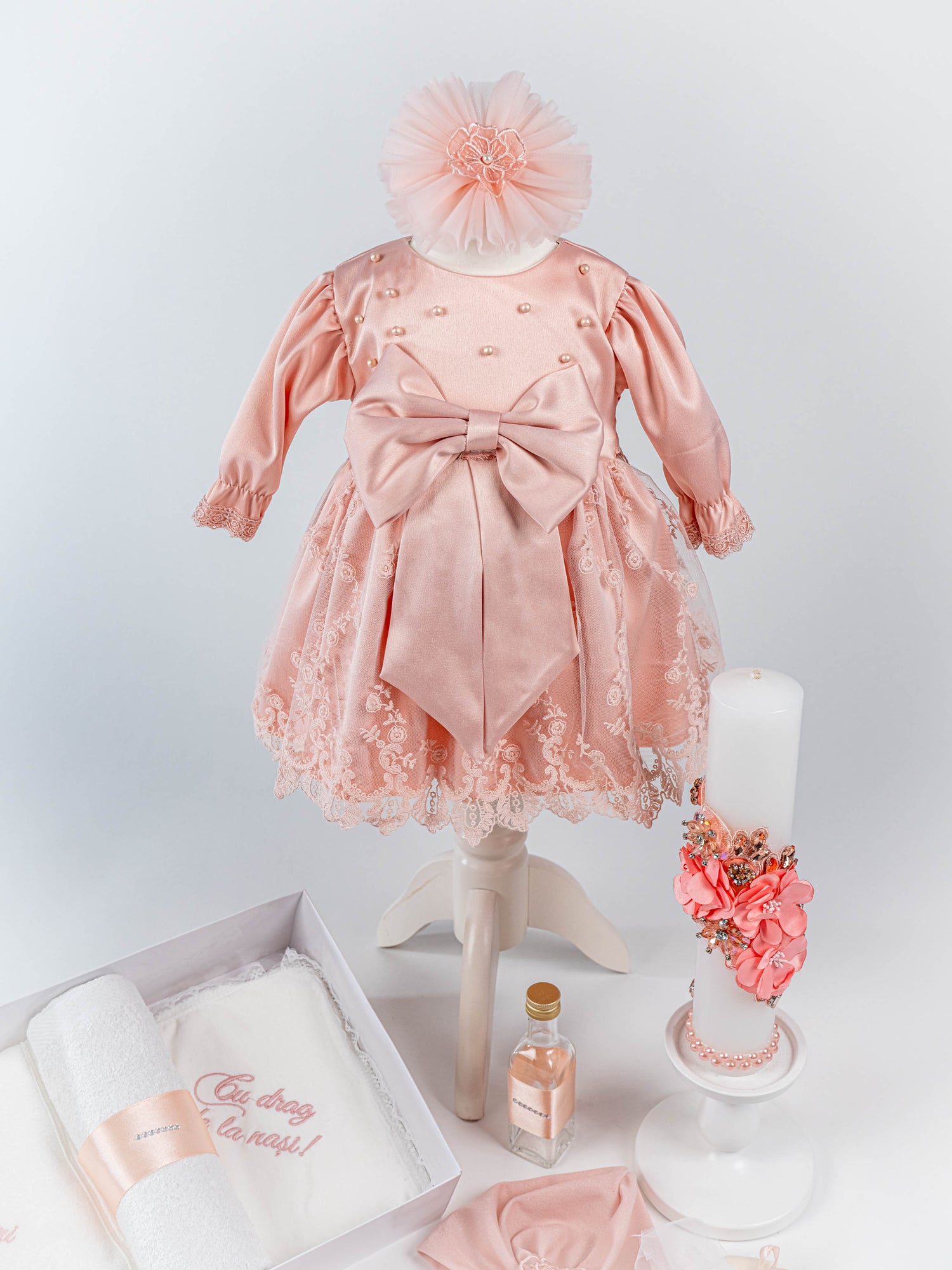 Set Botez Bebelusi cu Rochita Vaporoasa, Balerini si Trusou Personalizat - Niela