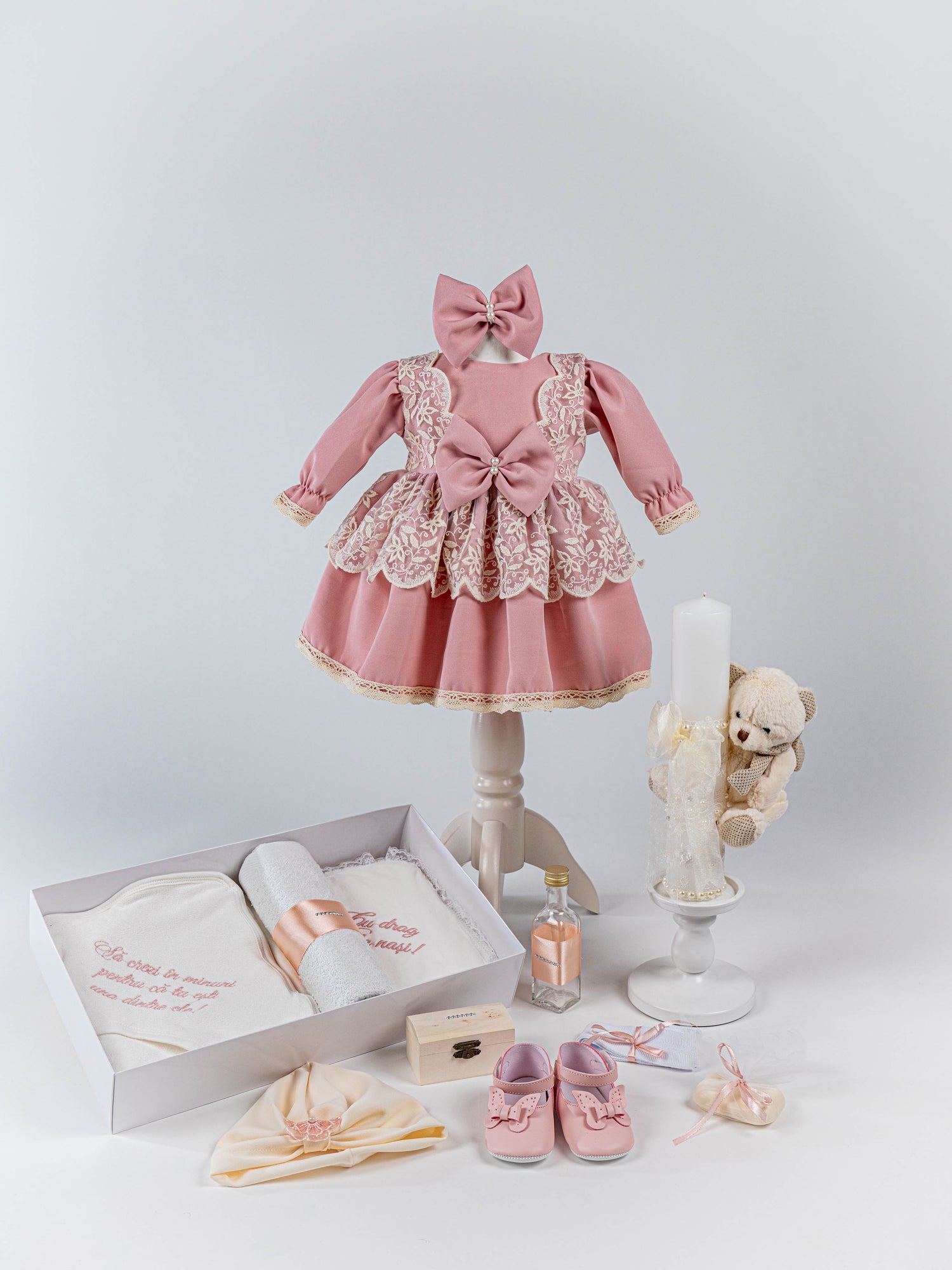 Trusou Botez Complet cu Hainute si Lumanare Hand-made - Sally