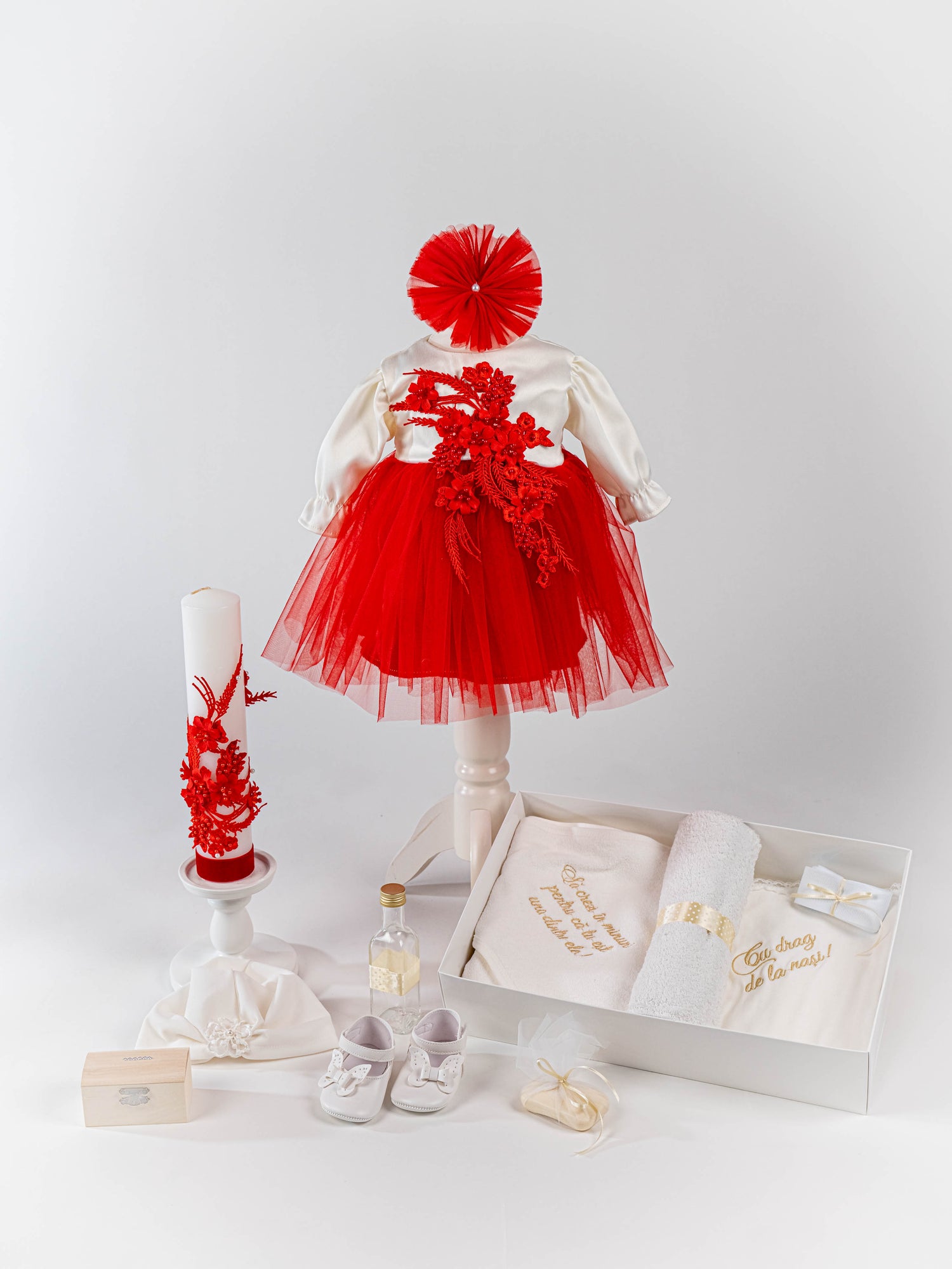 Trusou Botez Hand-made Complet cu Rochita  si Cutie Depozitare Transparenta - Alessandra