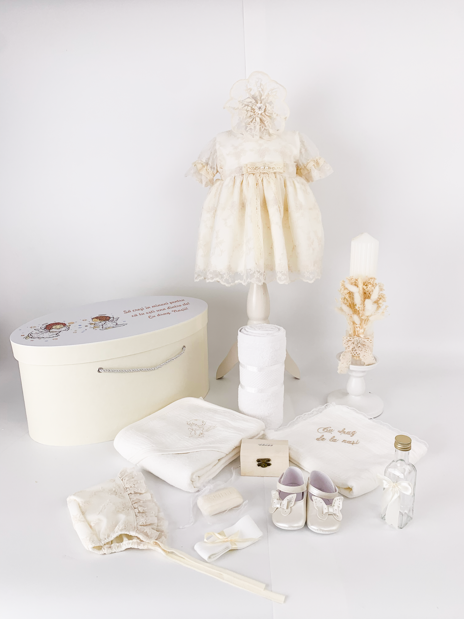 Set botez personalizat cu rochita, trusou complet si lumanare lucrata manual - Ania