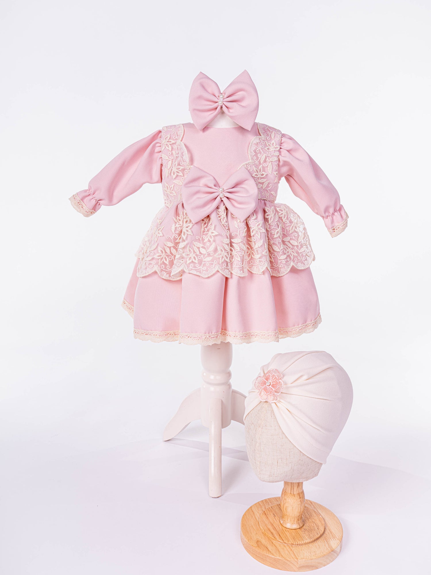 Set hainute pentru bebelusi cu rochita, turban si bentita - Flor