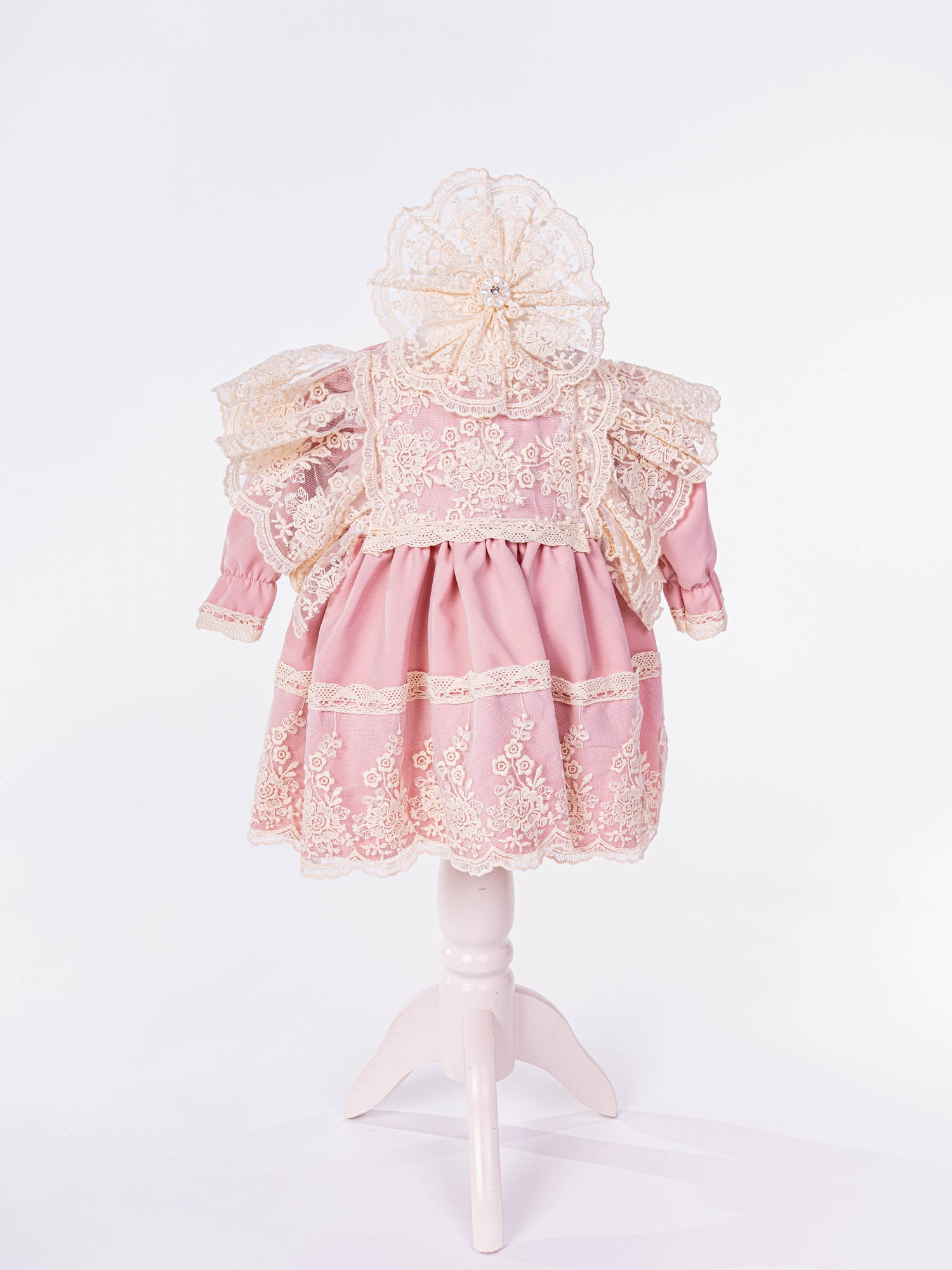 Set Botez 12 Piese: Rochita, Trusou Hand-Made si Cufar Personalizat - Silvia