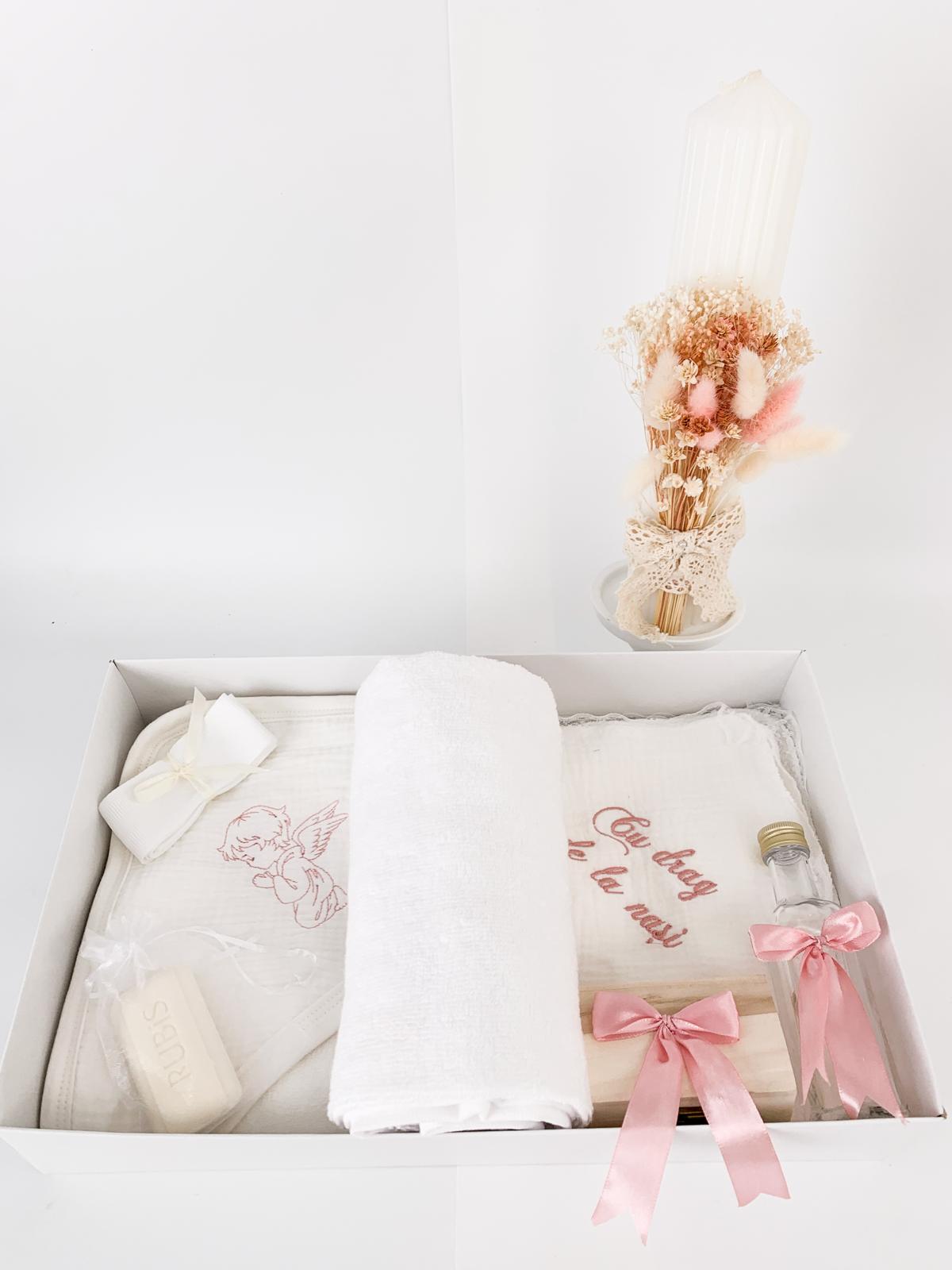 Set botez  muselina cu trusou complet si lumanare lucrata manual - Talia
