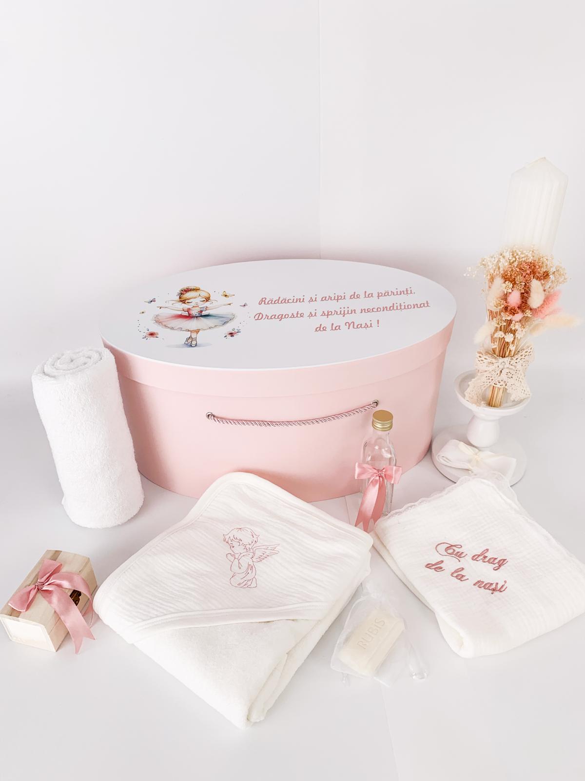 Set botez muselina cu trusou complet, cufar si lumanare lucrata manual - Cameluta