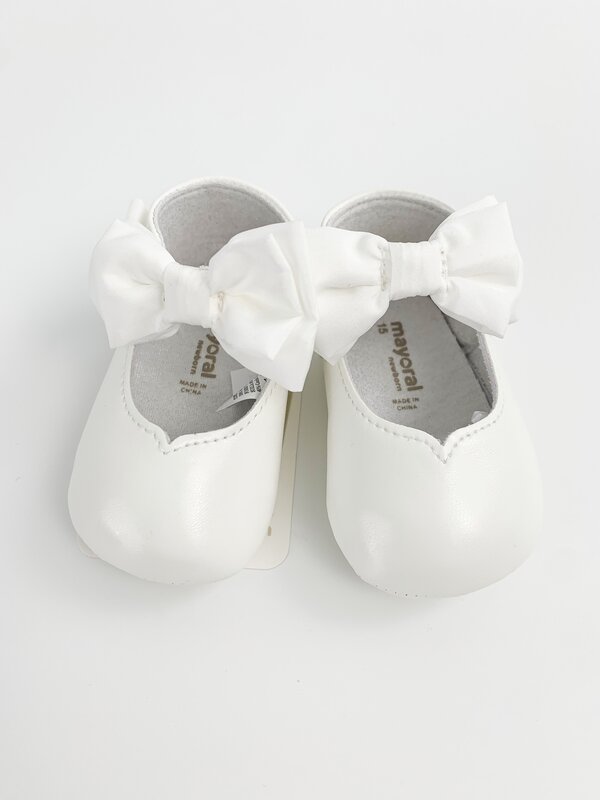 Balerini albi cu fundita - Mayoral