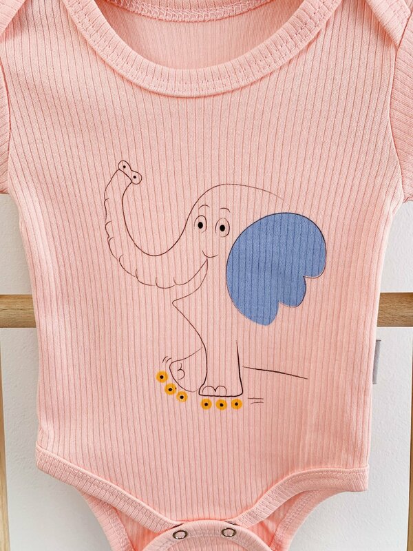 Body bebelus - roz pudra cu elefantel