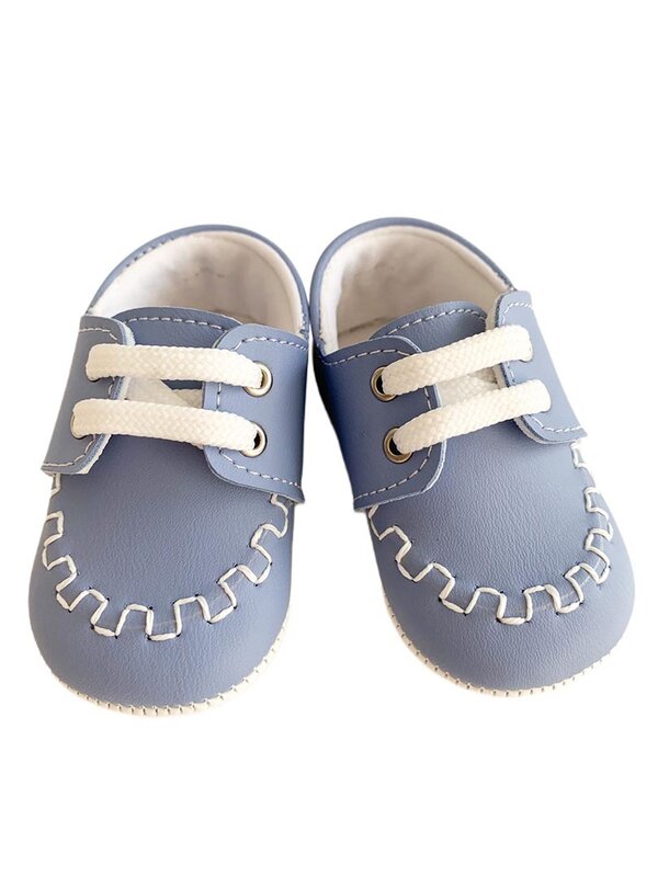 Botosei albastrii cu sireturi