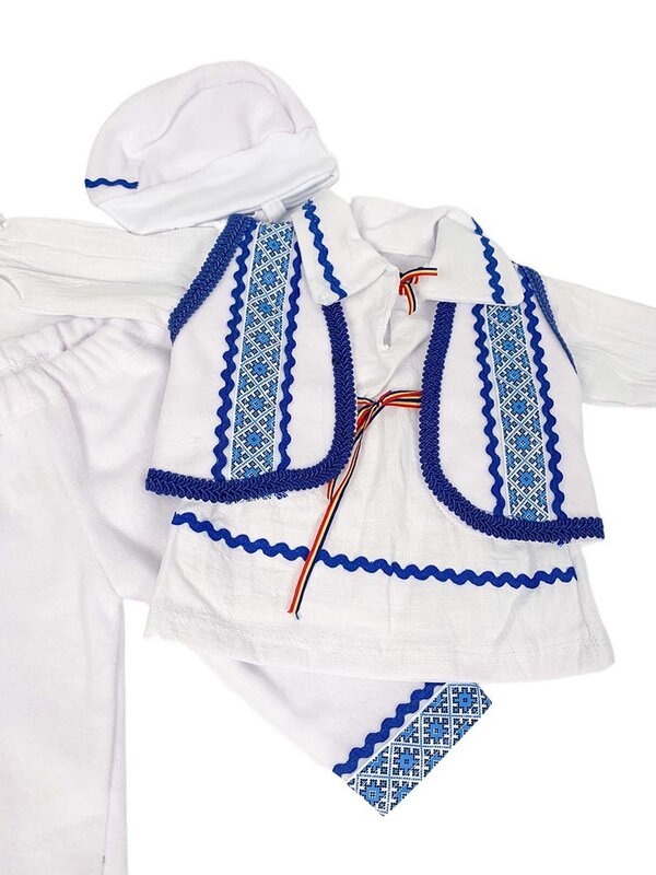 Costum baiat traditional Iulian