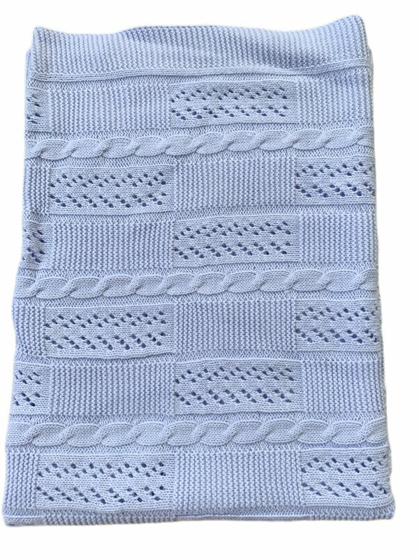 Patura crosetata albastra