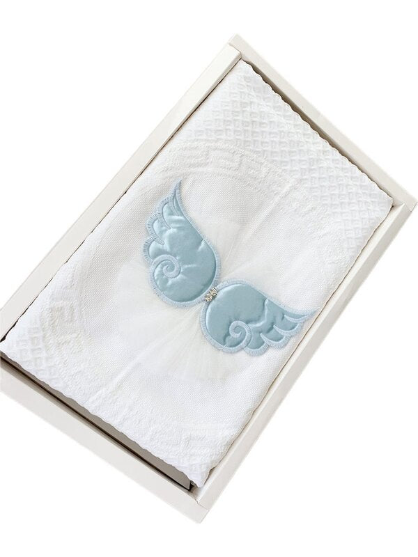 Patura cu aripi albastre