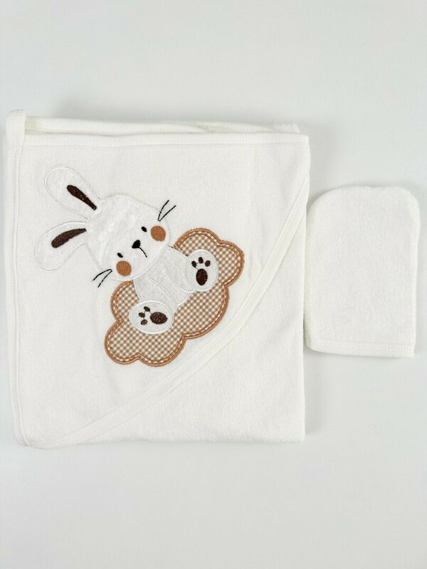 Prosop fetita alb cu iepuras