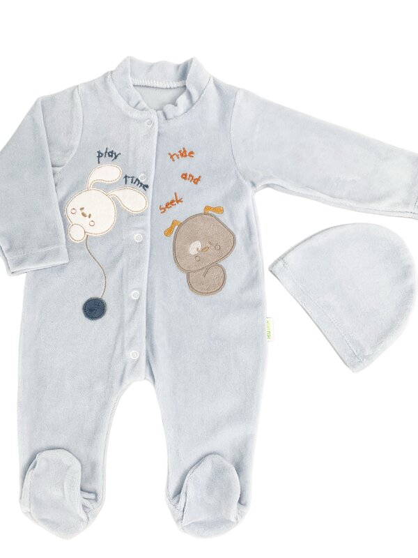 Salopeta albastra pufoasa baiat cu catelus si iepuras