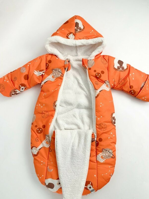 Salopeta iarna fetita portocalie