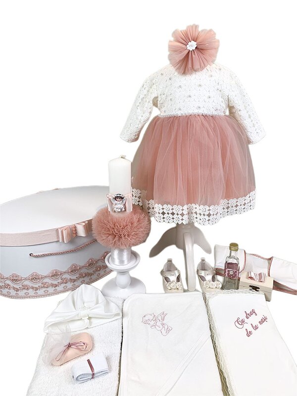 Set botez complet fetita Aida, lumanare cu ingeras, trusou 7 piese , balerini, rochie botez, cufar cu dantela