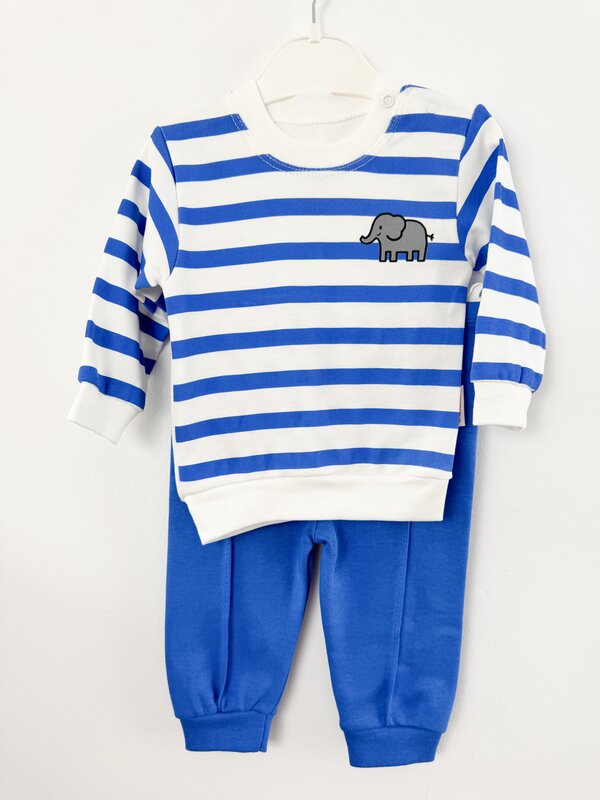 Trening baiat albastru cu dungi