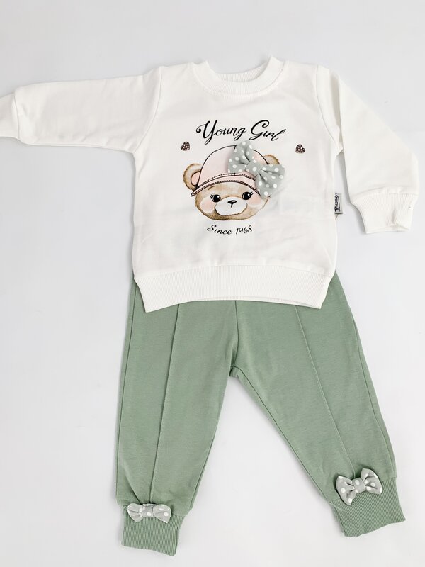 Trening fetita verde ursulet