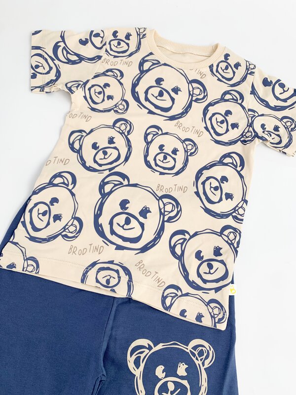 Trening scurt cu ursulet - bleumarin cu bej