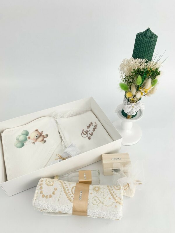 Trusou baiat verde ursulet cu baloane